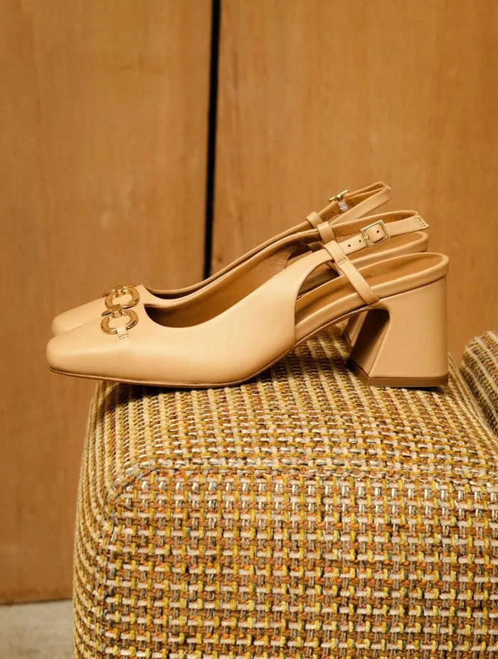 Abby Toffee Women Bobbies Heeled Sandals