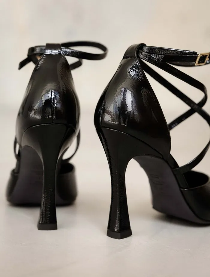 Agathe Black Vinyl Women Bobbies Pumps and Mary Janes