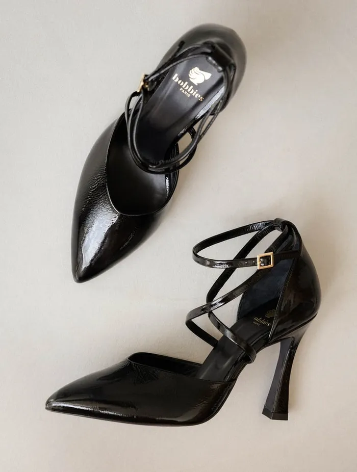 Agathe Black Vinyl Women Bobbies Pumps and Mary Janes