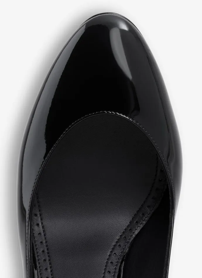 Alaa Sandals DECOLLETE SLINGBACKS IN PATENT CALFSKIN Black 8211 Women