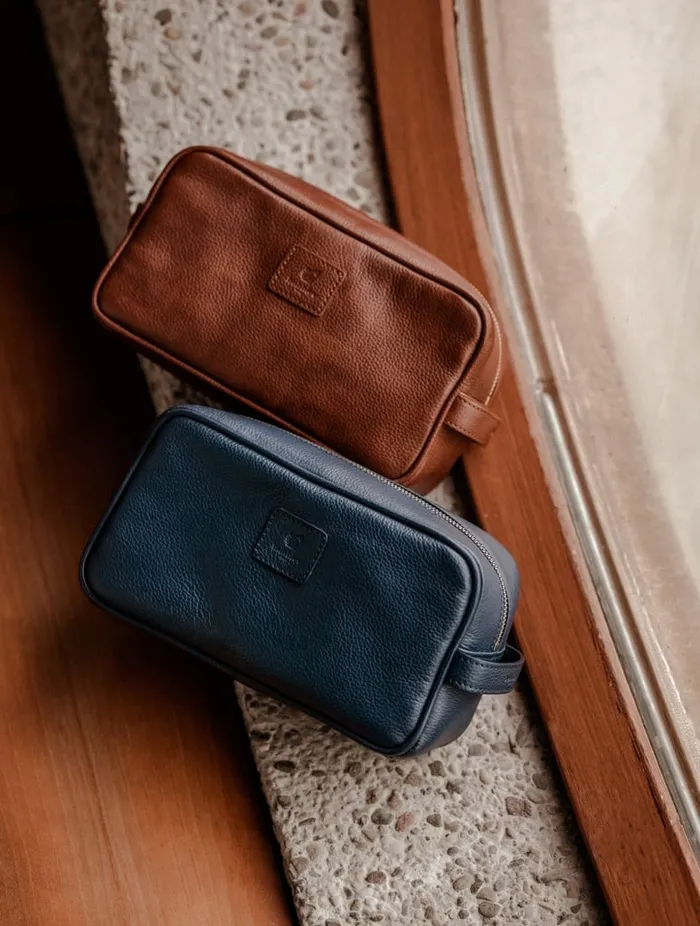 Amalfi Deep Blue Men Bobbies Toiletry Bags Amalfi Deep Blue Men Bobbies Toiletry Bags