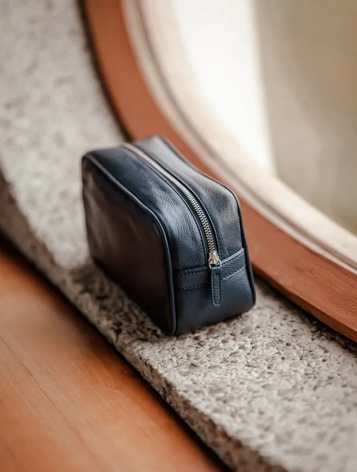 Amalfi Deep Blue Men Bobbies Toiletry Bags Amalfi Deep Blue Men Bobbies Toiletry Bags