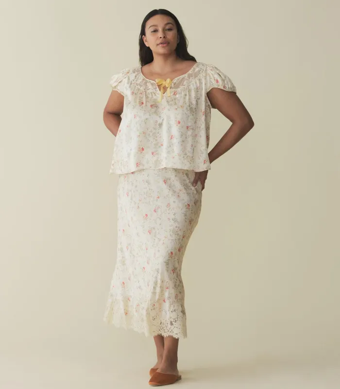 DEN Camri Top Flowering Meadow Women Tops DEN Camri Top Flowering Meadow Women Tops