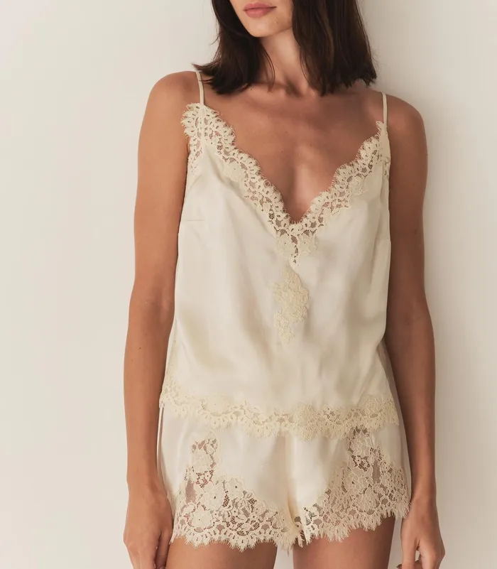 DEN Iona Short Candlelight Women Pants and Shorts DEN Iona Short Candlelight Women Pants and Shorts