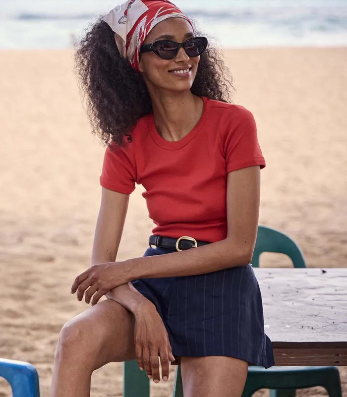 DEN Vivi Tee Scarlet Women Tees