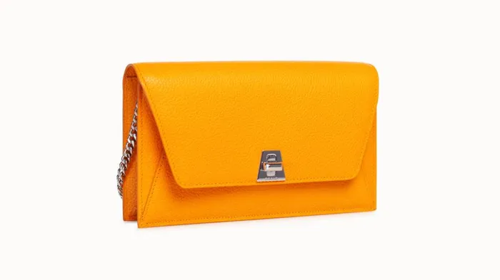 Envelope Anouk In Cervocalf Leather Amber Women Akris Crossbody Bags