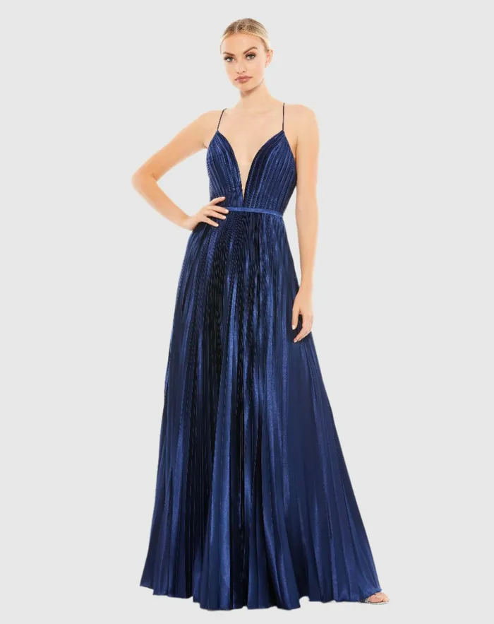 Evening Gowns Mac Duggal Women Plunge Neck Pleated Evening Gown Midnight