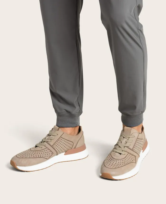 Kenneth Cole Sneakers Men GENTLE SOULS 8211 Laurence Jogger Sneaker Beige Kenneth Cole Sneakers Men GENTLE SOULS 8211 Laurence Jogger Sneaker Beige