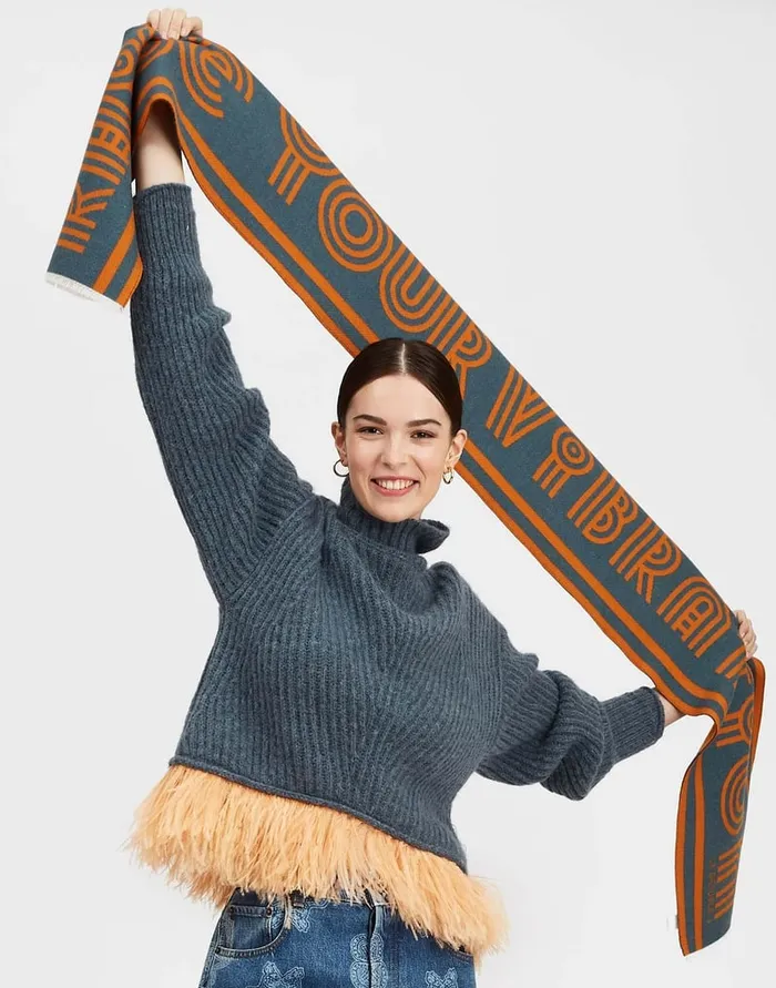La Doublej Raise Your Vibration Scarf Dark Green In Wool Women Foulards and Scarves