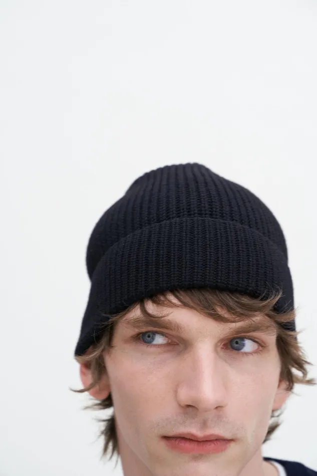 Men Eric Hat Black Filippa K Hats and Scarves