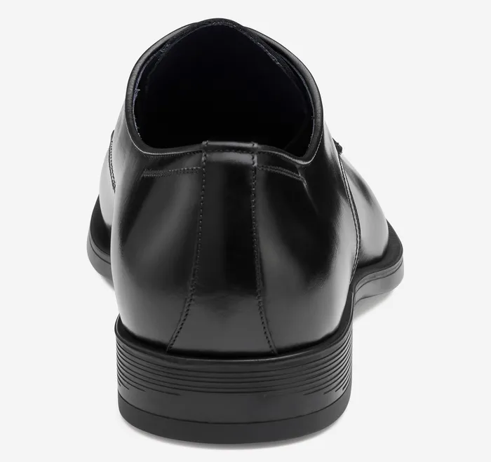 Men Johnston and Murphy Flynch Plain Toe Black Italian Calfskin LaceUps