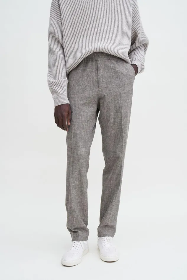 Men Relaxed Tapered Trousers Ivoryblack Filippa K Trousers
