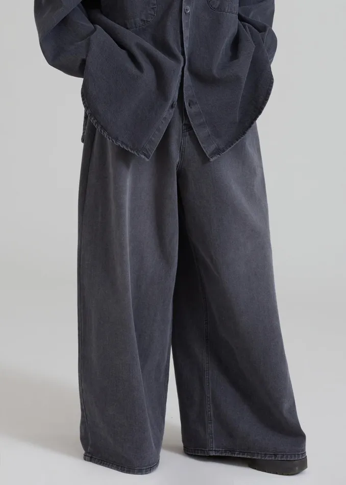 Men Sasha Men Wide Leg Jeans 8211 Dark Grey The Frankie Shop Bottoms