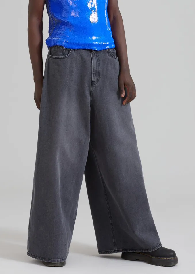 Men Sasha Men Wide Leg Jeans 8211 Dark Grey The Frankie Shop Bottoms