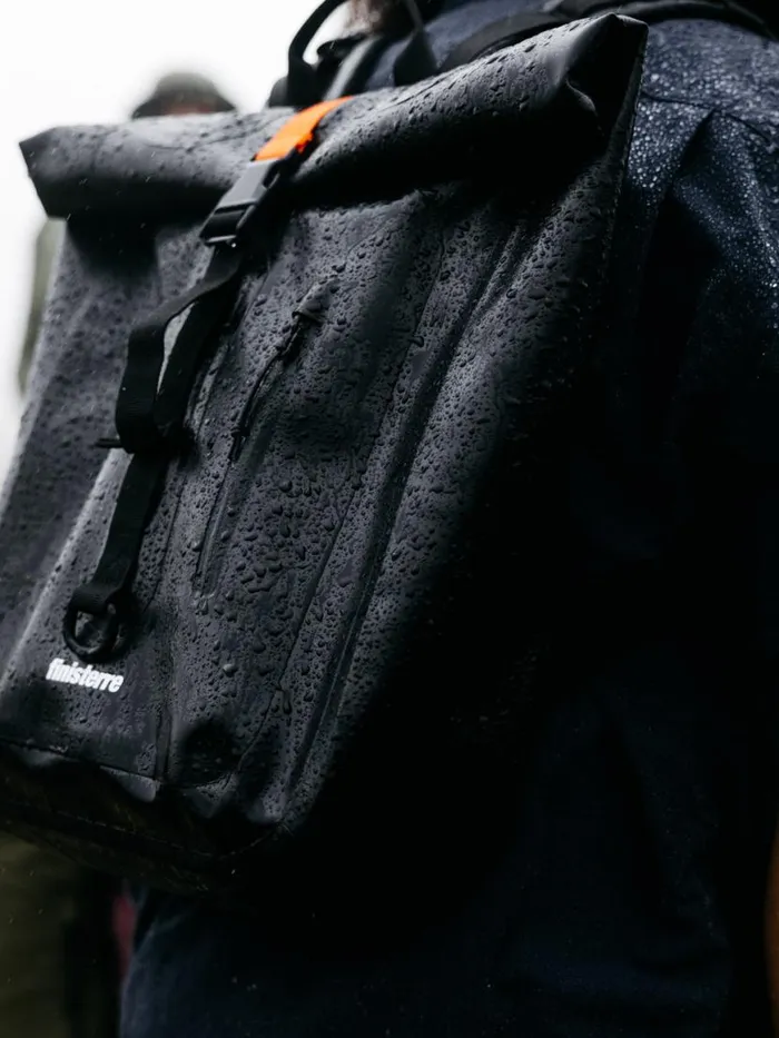 MenWomen Drift 20L Waterproof Roll Top Backpack Black Finisterre Bags