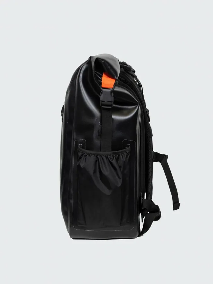 MenWomen Drift 30L Waterproof Roll Top Backpack Black Finisterre Bags