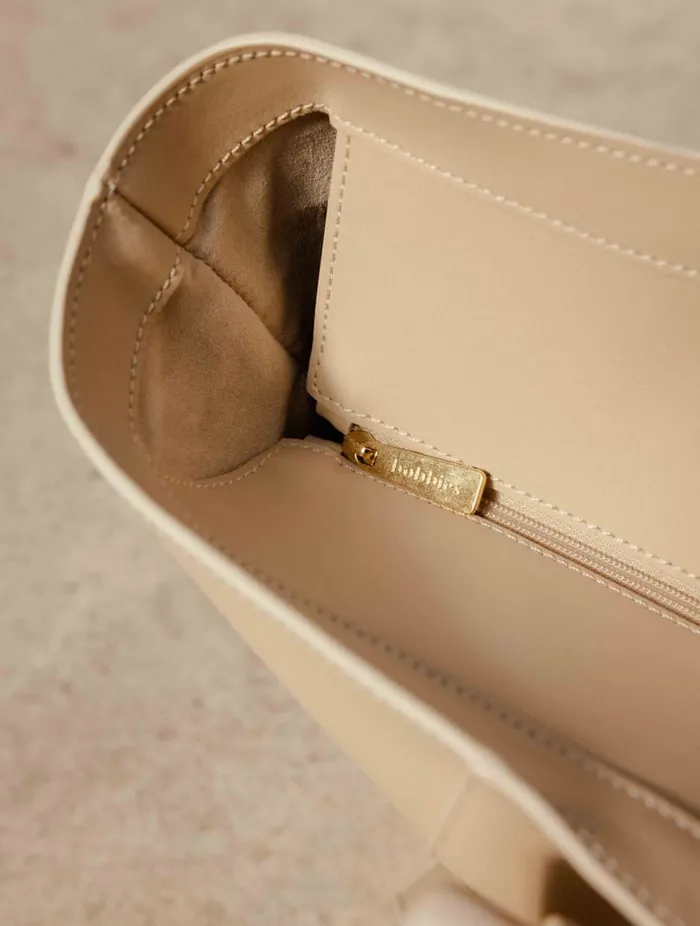 Navigli Beige Women Bobbies Bags