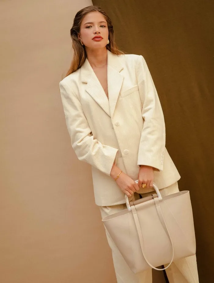 Navigli Beige Women Bobbies Bags