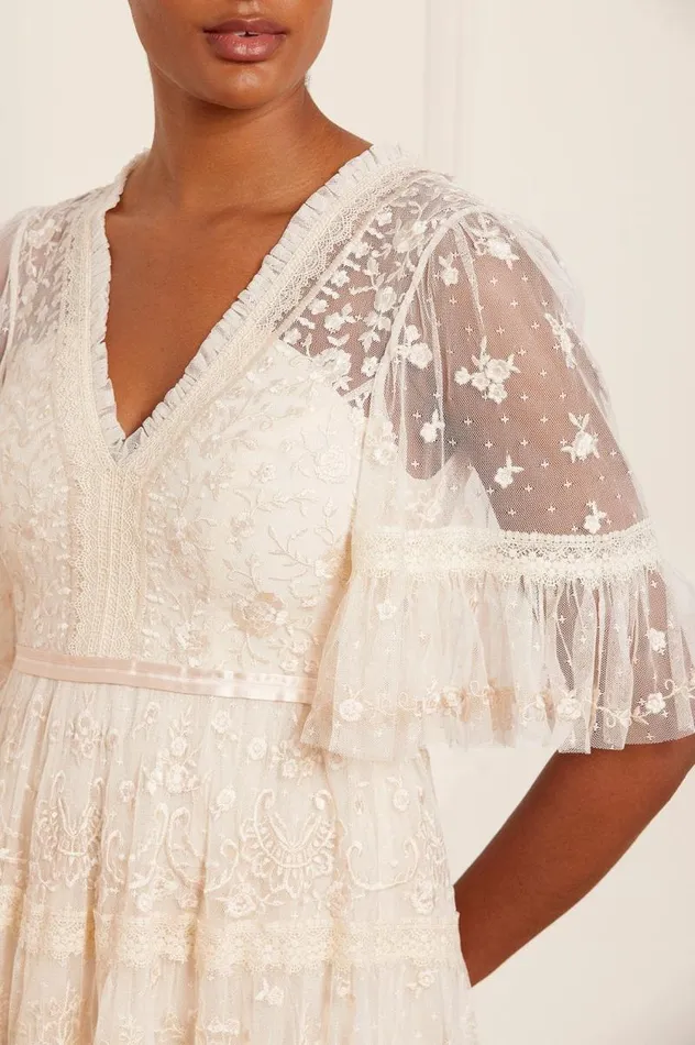 Needle and Thread Dresses Lottie Lace Gown Champagne 8211 Women