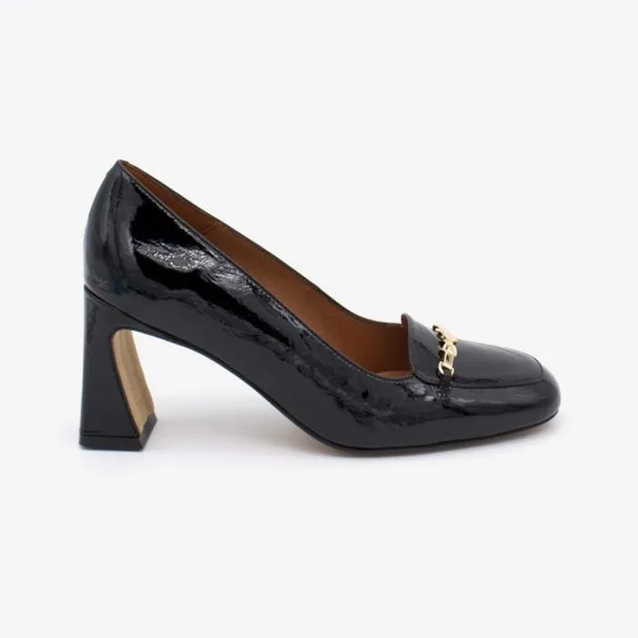 ngel Alarcn Pumps And High Heels Woman JALCA 8211 Patent Lelather Pump With Comfortable Heel And A Gold Trim