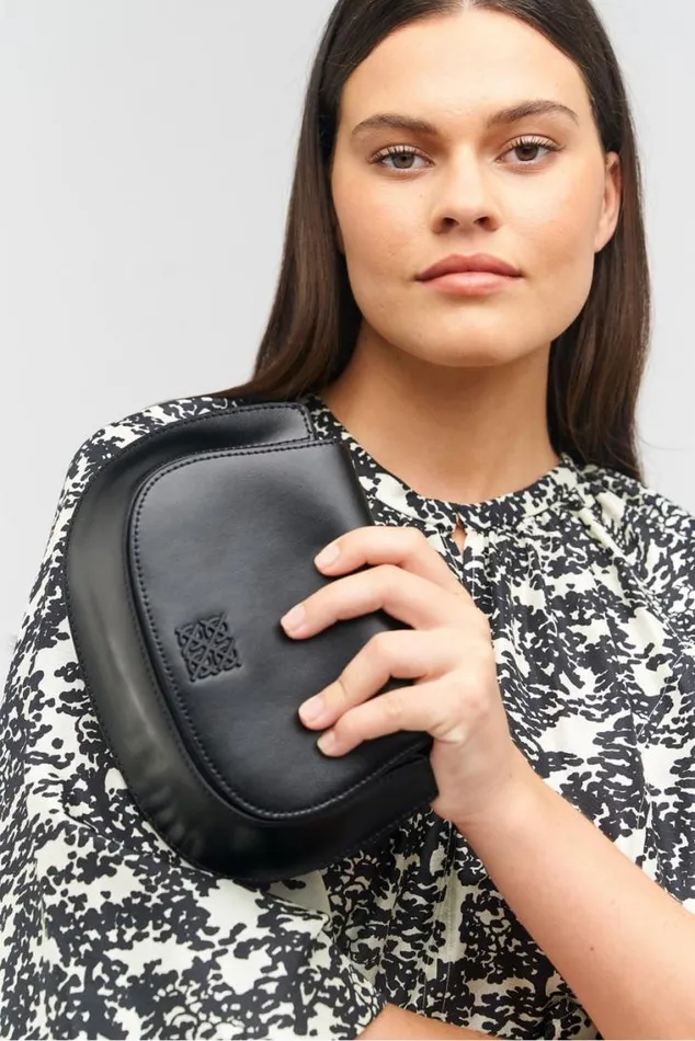 Oroton Sets Della Saddle Shoulder Bag Black 8211 Women
