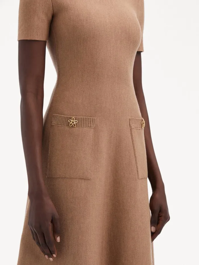Oscar De La Renta O Flower Knit Midi Dress Cafe Au Lait Women Dresses Oscar De La Renta O Flower Knit Midi Dress Cafe Au Lait Women Dresses