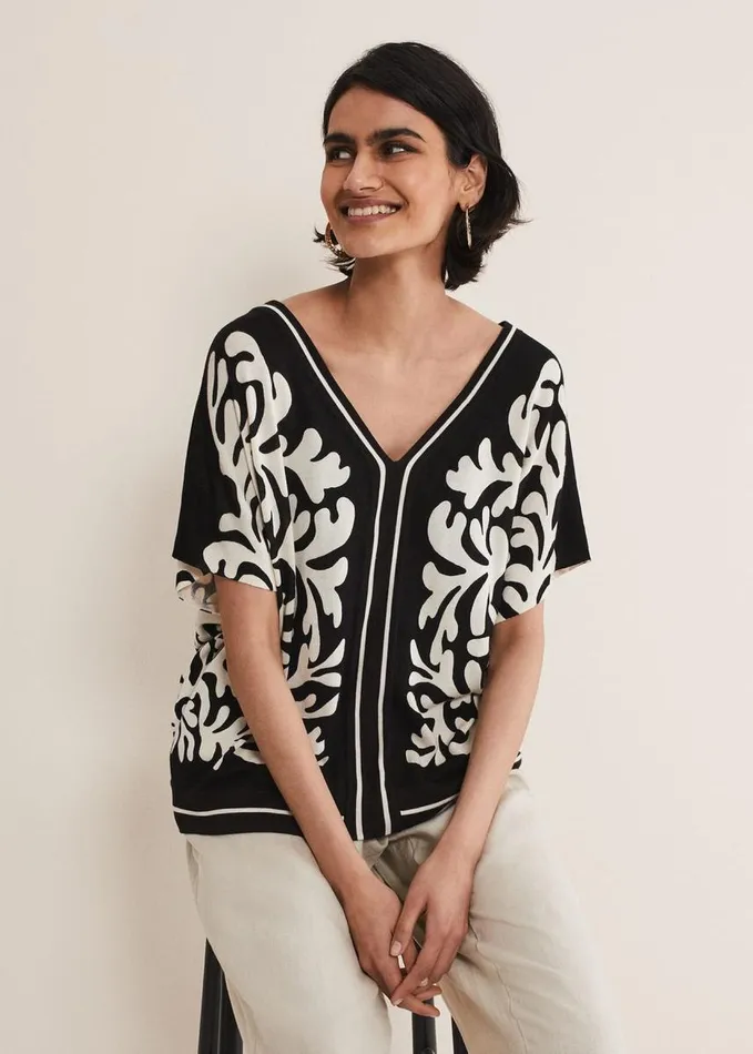 Phase Eight Natalie V Neck Printed Top Blackivory Women Knitwear
