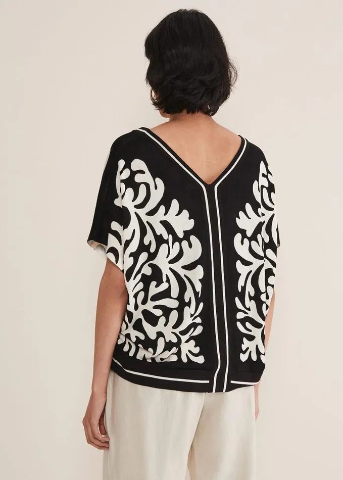 Phase Eight Natalie V Neck Printed Top Blackivory Women Knitwear