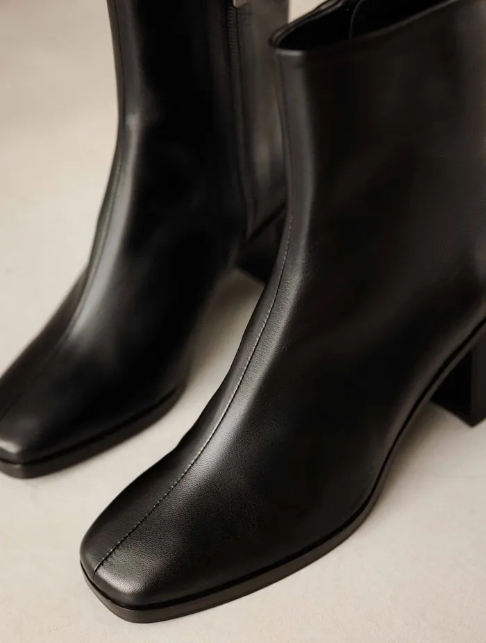 Scarlett Passion Black Women Bobbies Ankle Boots