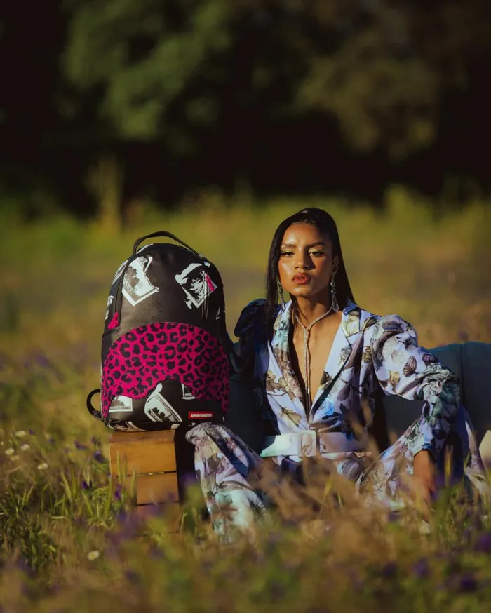 SPRAYGROUND Backpacks FEMME FATALE DLXV 8211 Universal SPRAYGROUND Backpacks FEMME FATALE DLXV 8211 Universal