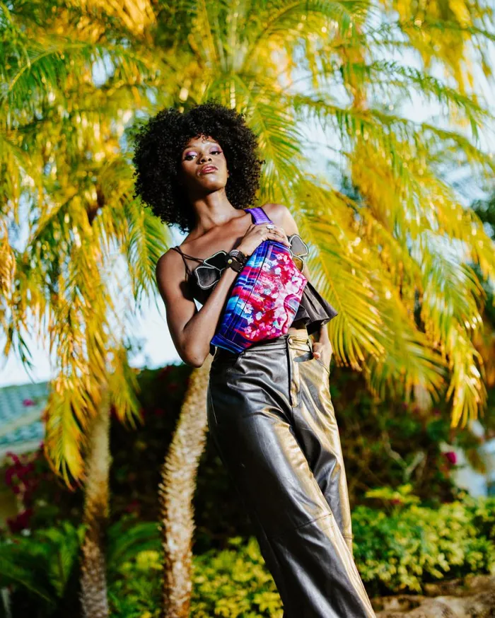 SPRAYGROUND Crossbodys FLORA BOTANICA SAVVY CROSSBODY 8211 Universal SPRAYGROUND Crossbodys FLORA BOTANICA SAVVY CROSSBODY 8211 Universal