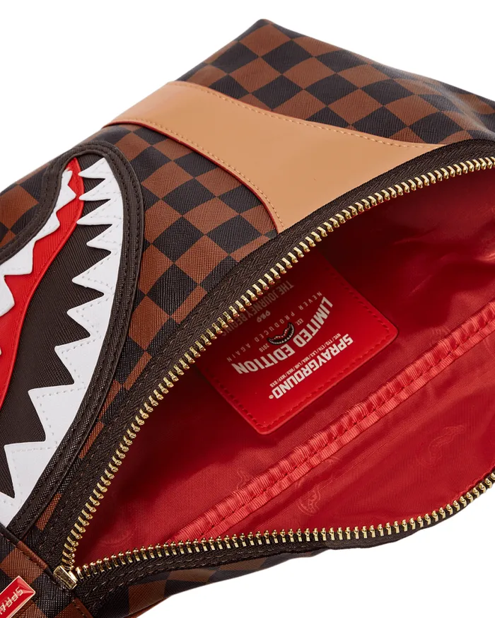 SPRAYGROUND Crossbodys HENNY AIR TO THE THRONE SAVVY CROSSBODY 8211 Universal SPRAYGROUND Crossbodys HENNY AIR TO THE THRONE SAVVY CROSSBODY 8211 Universal