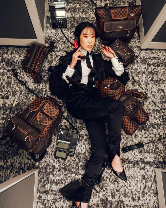 SPRAYGROUND Toiletries Aka Money Bags CHECKMATE ROYALE MESSENGER BRICK BAG 8211 Universal SPRAYGROUND Toiletries Aka Money Bags CHECKMATE ROYALE MESSENGER BRICK BAG 8211 Universal