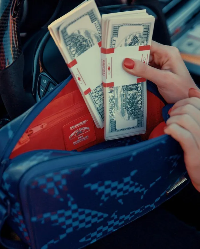 SPRAYGROUND Toiletries Aka Money Bags SHARK CHECK BLUE TOILETRY 8211 Universal SPRAYGROUND Toiletries Aka Money Bags SHARK CHECK BLUE TOILETRY 8211 Universal