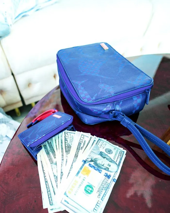 SPRAYGROUND Toiletries Aka Money Bags SHARK CHECK BLUE TOILETRY 8211 Universal SPRAYGROUND Toiletries Aka Money Bags SHARK CHECK BLUE TOILETRY 8211 Universal