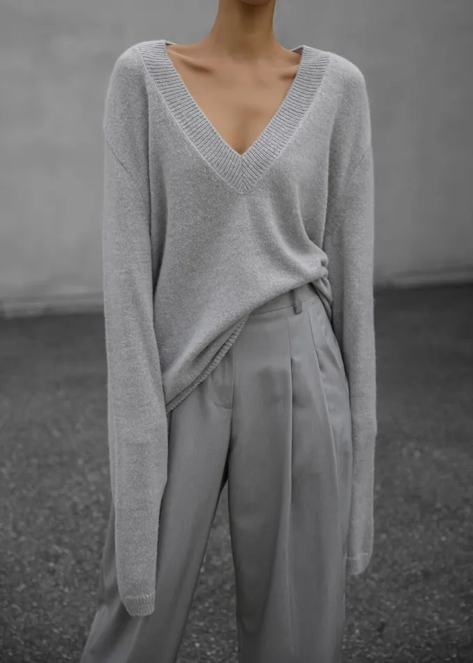 Women Brayden V Neck Sweater 8211 Light Grey The Frankie Shop Knitwear