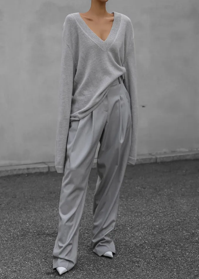 Women Brayden V Neck Sweater 8211 Light Grey The Frankie Shop Knitwear