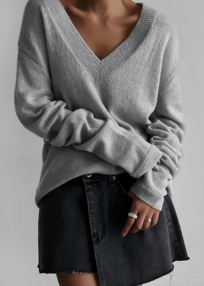 Women Brayden V Neck Sweater 8211 Light Grey The Frankie Shop Knitwear