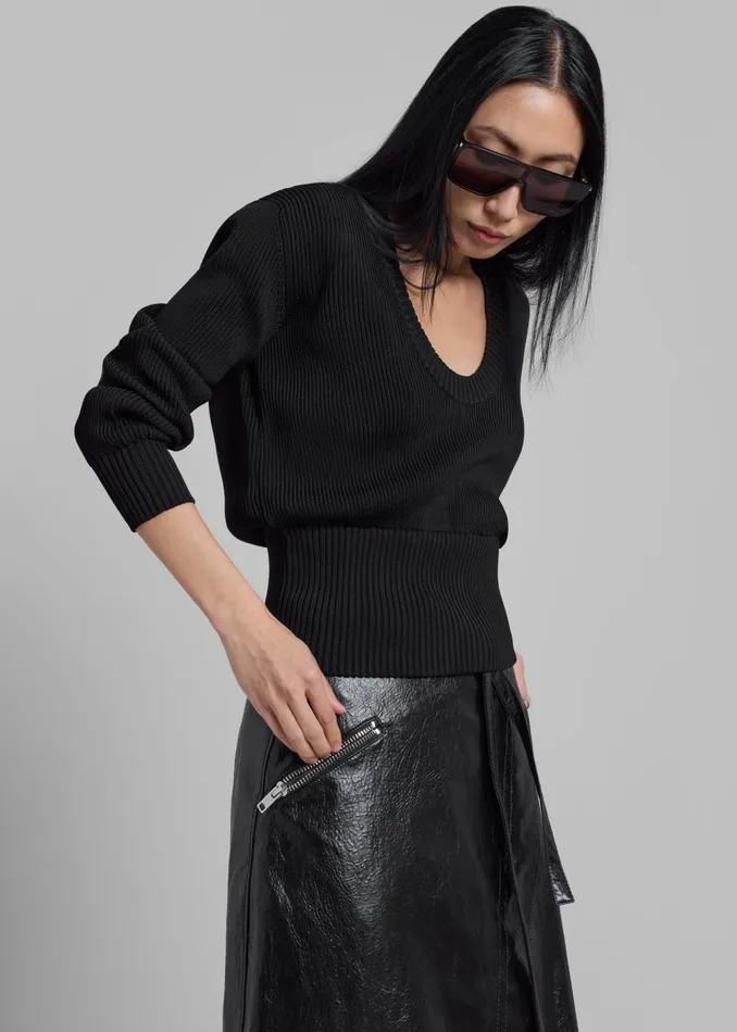Women Coperni Knitted Long Sleeved Top 8211 Black The Frankie Shop Knitwear