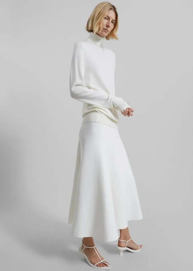 Women Eve Thin Turtleneck Sweater 8211 Ivory The Frankie Shop Knitwear