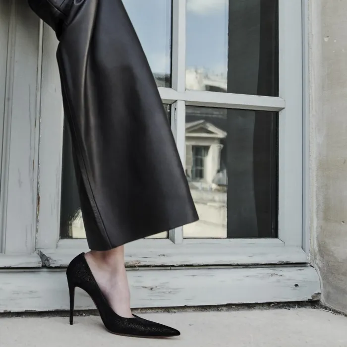 Women Kate Max 100 Mm Pumps 8211 Velvet D039Or 8211 Black Christian Louboutin Pumps