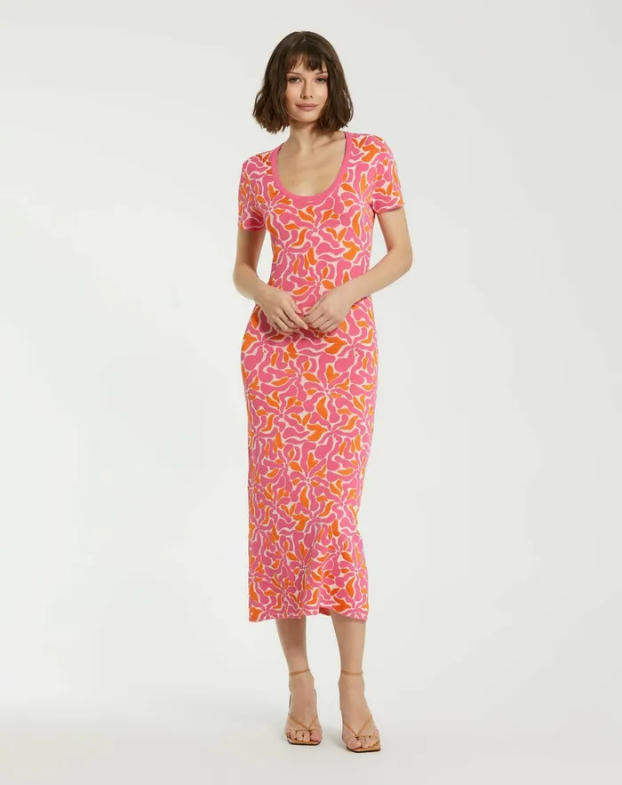 Women Mac Duggal Short Sleeve Scoop Neck Floral Knit Maxi Dress 8211 FINAL SALE Hot Pink Multi Knitwear Women Mac Duggal Short Sleeve Scoop Neck Floral Knit Maxi Dress 8211 FINAL SALE Hot Pink Multi Knitwear