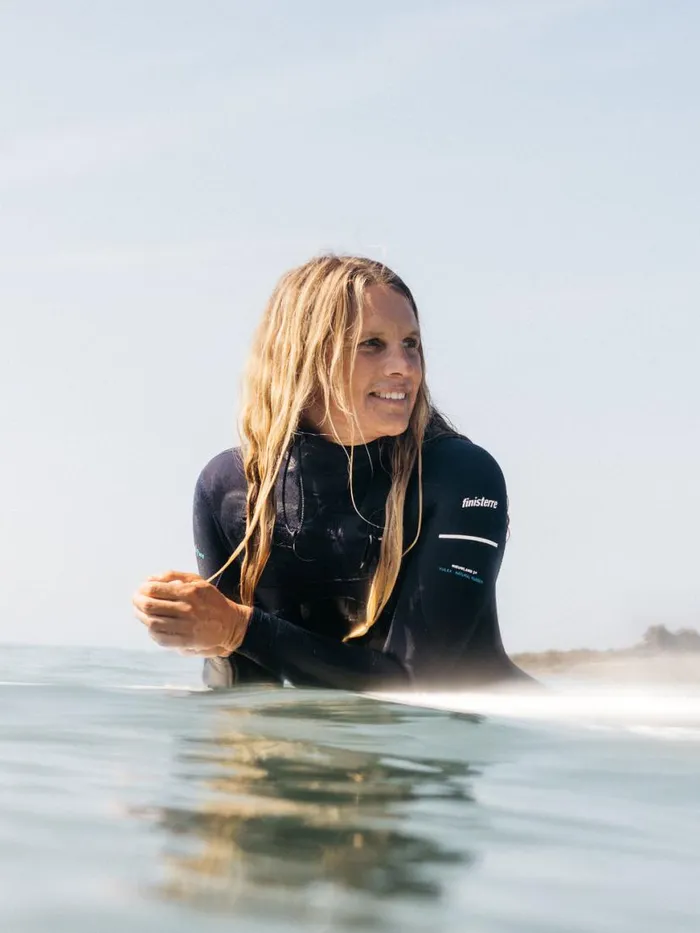 Women Nieuwland 3525mm Yulex Chest Zip Wetsuit Ink Finisterre Wetsuits