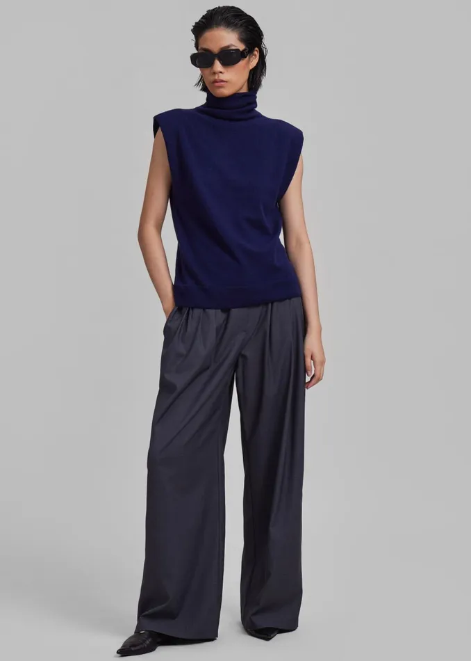 Women Nyla Pleated Pants 8211 Charcoal The Frankie Shop Bottoms