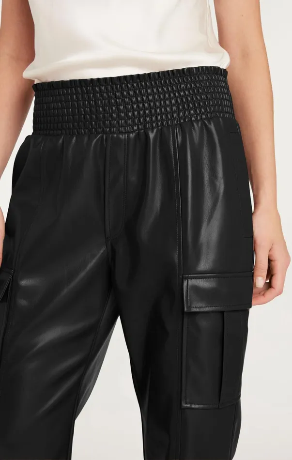 Women Pants Cinq Sept Lite Vegan Leather Jenning Pants Black