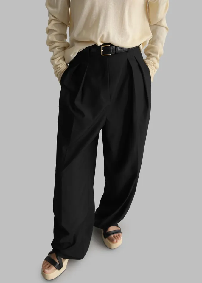 Women Sion Pintuck Trousers 8211 Black The Frankie Shop Bottoms
