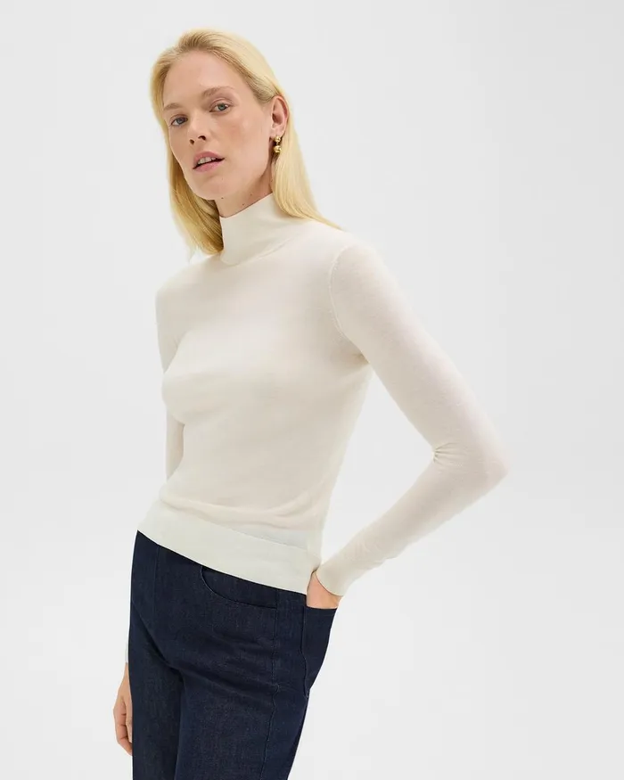Women Sweaters Cardigans Theory Turtleneck Sweater In Regal Wool New Ivory